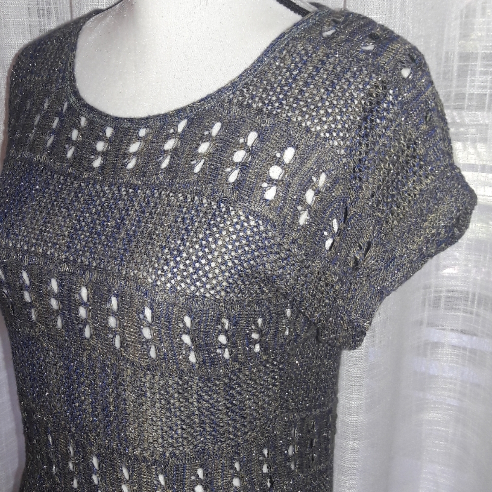 Sheer Top - Picture 2 of 4